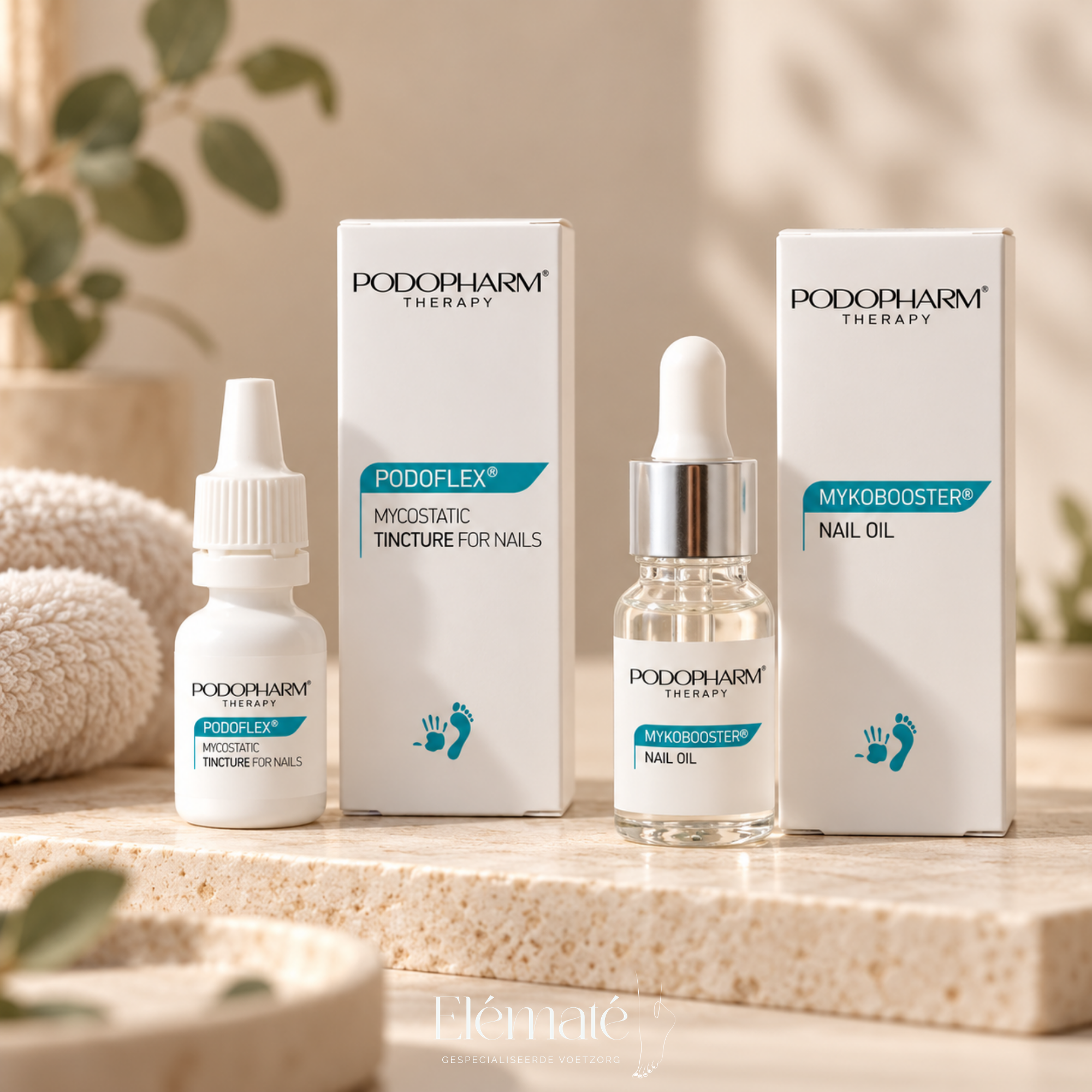 Productvoorstelling van podopharm nageltincture en nagelolie naast elkaar in een warme omgeving.